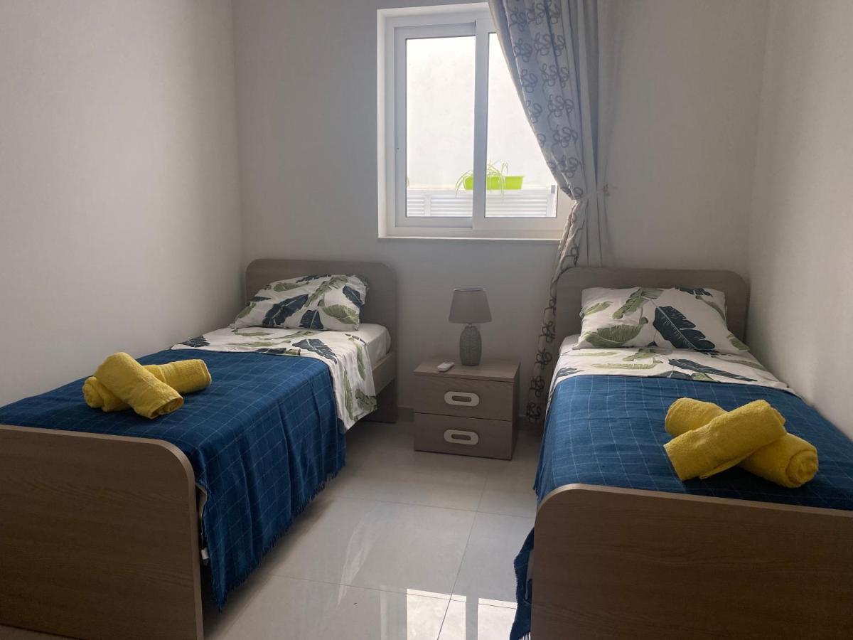 Sunshine Apartments Mellieha - Modern Three Bedroom Ground Floor Apartment With Yard Esterno foto